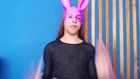 Cris Evanz online show from February 9, 2025, 3:12 pm