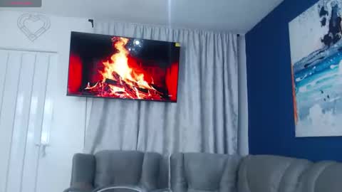 Cris Evanz online show from February 23, 2025, 7:55 am