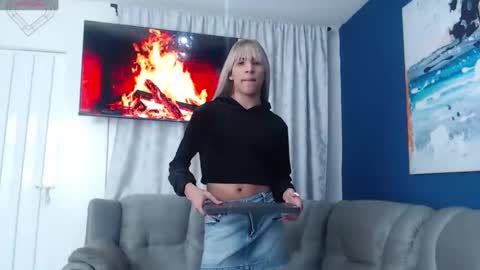 Cris Evanz online show from February 23, 2025, 11:33 am