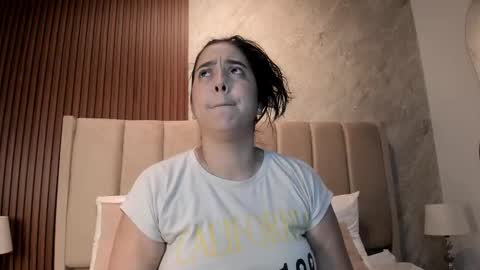 Snapshot of criss__spiicy chatting on March 8, 2026, 2:04 am criss spiicy online show from March 8, 2026, 2:04 am