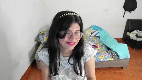 Snapshot of cristal_g19 chatting on January 12, 2025, 6:28 am online show from January 12, 2025, 6:28 am