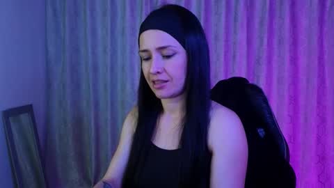  Alejandra from Wednesday to Saturday from 1000 pm to 400 am Colombian hour online show from February 27, 2026, 12:10 am