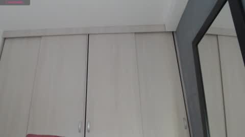 Cristal  online show from November 24, 2025, 5:34 pm