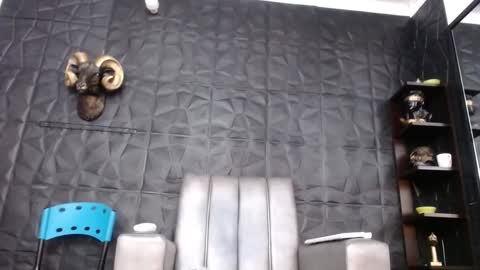 Hanna  online show from October 12, 2025, 1:10 pm