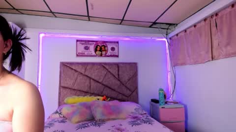 cristal_smith20 online show from February 17, 2026, 1:57 am