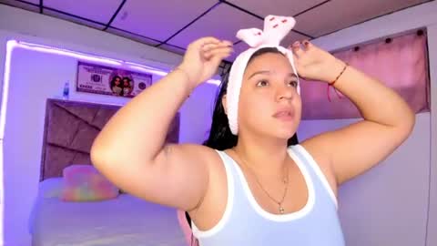 cristal_smith20 online show from June 20, 2026, 12:08 pm