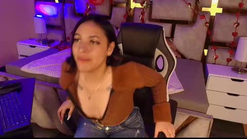 Snapshot of cristal_violeta chatting on February 21, 2026, 4:24 am CRISTAL VIOLETA online show from February 21, 2026, 4:24 am