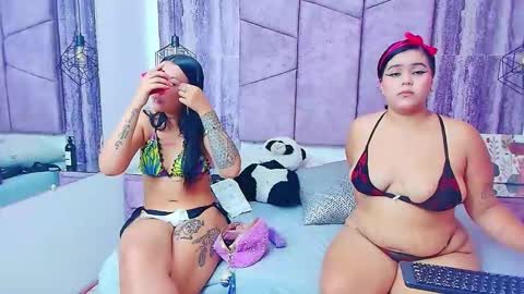 CristalANDzoe online show from February 10, 2026, 7:51 pm