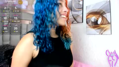 Snapshot of cristall_ravven chatting on October 28, 2025, 2:42 pm online show from October 28, 2025, 2:42 pm