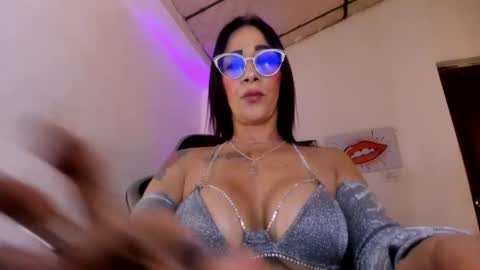 cristal miller online show from April 8, 2026, 4:29 pm