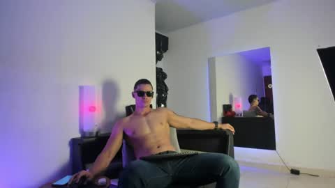 Snapshot of cristhian_wolf1 chatting on July 17, 2026, 2:13 pm CRIS online show from July 17, 2026, 2:13 pm