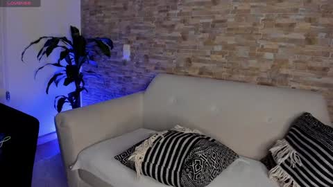 Snapshot of cristina_fernando chatting on December 19, 2024, 12:34 am soycriss online show from December 19, 2024, 12:34 am