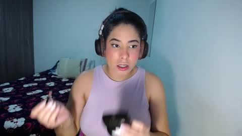 Cristina online show from November 18, 2025, 2:39 am