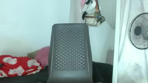 Snapshot of cristinamontiel74 chatting on May 14, 2026, 6:26 pm cristinamontiel74 online show from May 14, 2026, 6:26 pm