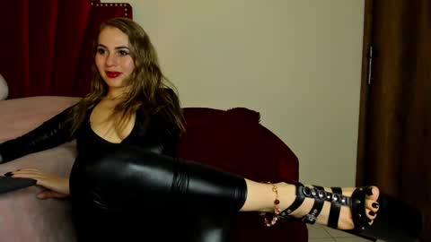 Snapshot of cristinsmith chatting on February 4, 2026, 7:42 pm Cristin online show from February 4, 2026, 7:42 pm