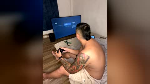 Snapshot of cristopher_011 chatting on July 31, 2026, 11:37 pm cristopher_011 online show from July 31, 2026, 11:37 pm
