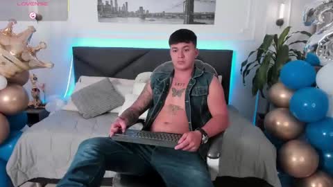 Cristopher online show from May 20, 2026, 12:44 pm