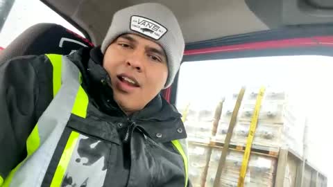 Snapshot of crisva7214 chatting on January 27, 2025, 2:13 pm crisva7214 online show from January 27, 2025, 2:13 pm