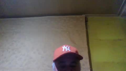 Snapshot of crmperez chatting on January 27, 2025, 1:05 am crmperez online show from January 27, 2025, 1:05 am