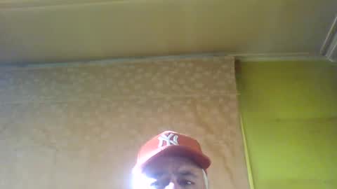 Snapshot of crmperez chatting on March 8, 2025, 10:13 pm crmperez online show from March 8, 2025, 10:13 pm