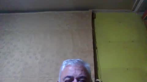 Snapshot of crmperez chatting on October 11, 2025, 2:44 am crmperez online show from October 11, 2025, 2:44 am