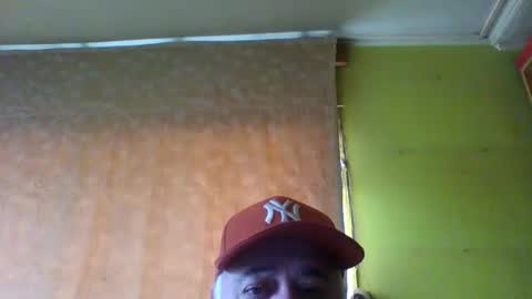 Snapshot of crmperez chatting on October 23, 2025, 8:18 pm crmperez online show from October 23, 2025, 8:18 pm