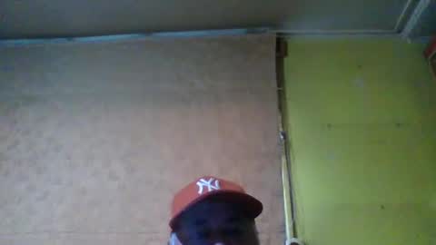 Snapshot of crmperez chatting on October 26, 2025, 10:58 pm crmperez online show from October 26, 2025, 10:58 pm