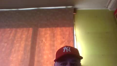 Snapshot of crmperez chatting on June 8, 2026, 7:14 pm crmperez online show from June 8, 2026, 7:14 pm