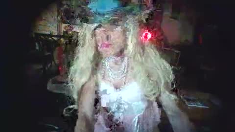 Crossdrsr19 online show from June 10, 2026, 4:45 am