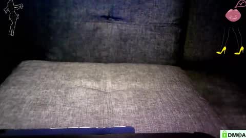 Linda Cross online show from October 23, 2025, 2:33 am