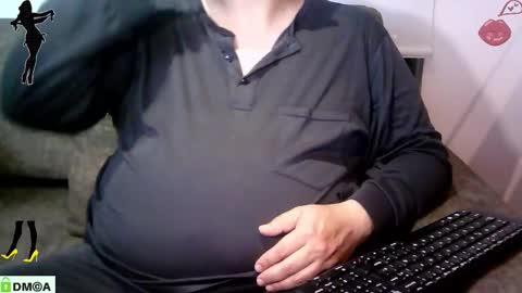 Linda Cross online show from November 19, 2025, 2:00 am