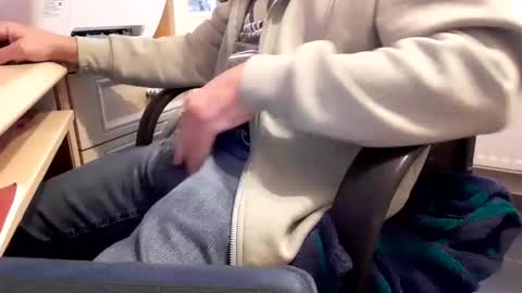 Snapshot of croup45 chatting on December 1, 2025, 11:48 am croup45 online show from December 1, 2025, 11:48 am