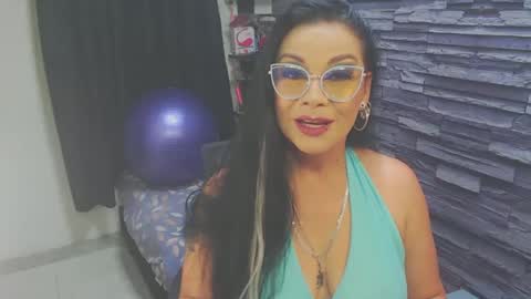 cruela_deviil online show from November 1, 2025, 8:22 pm