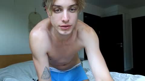 Snapshot of cryptongood chatting on December 15, 2025, 7:34 am Lin inst lingoodyy online show from December 15, 2025, 7:34 am