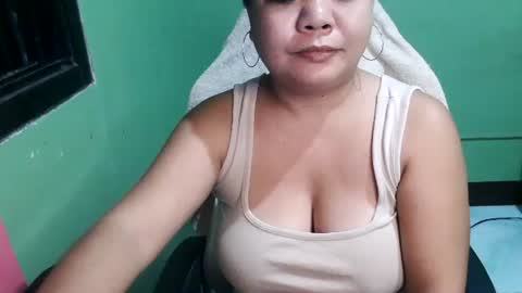Snapshot of crystal_april chatting on June 27, 2026, 4:56 pm Crys online show from June 27, 2026, 4:56 pm