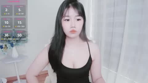 crystal_lea online show from October 8, 2025, 1:36 am