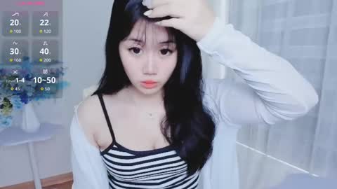 crystal_lea online show from October 13, 2025, 1:27 am
