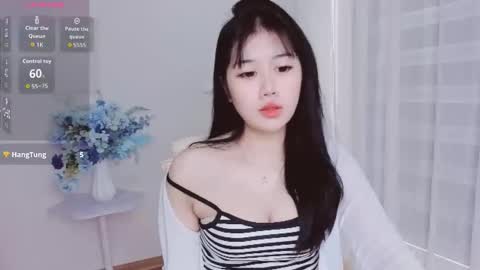 crystal_lea online show from October 16, 2025, 1:50 am