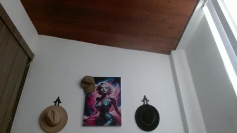 Crystal Blaze online show from February 25, 2026, 11:53 am