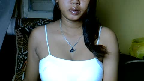 Snapshot of crystalbellax chatting on June 28, 2026, 5:46 am crystalbellax online show from June 28, 2026, 5:46 am