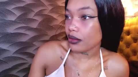 Snapshot of crystalbrooke3x chatting on October 23, 2025, 10:41 pm Crystal online show from October 23, 2025, 10:41 pm