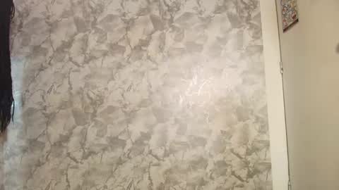 Crystal online show from April 16, 2026, 9:15 pm