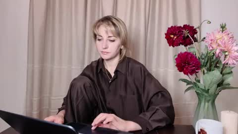 Mary online show from July 6, 2026, 8:22 pm