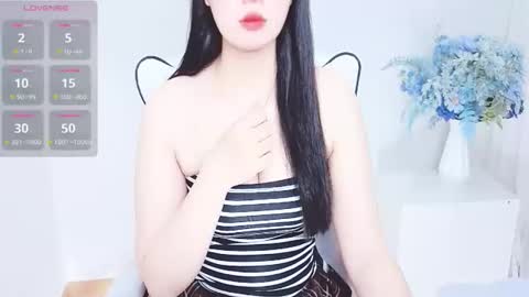 Snapshot of crystallea_ chatting on March 26, 2026, 11:54 pm lea online show from March 26, 2026, 11:54 pm