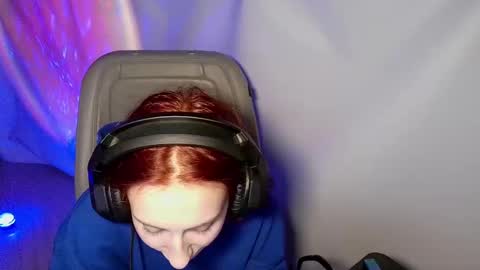 Snapshot of crystallkris chatting on December 25, 2024, 2:35 am Kristina online show from December 25, 2024, 2:35 am