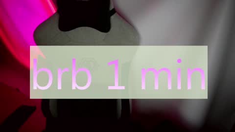 Snapshot of crystallkris chatting on January 7, 2025, 11:24 pm Kristina online show from January 7, 2025, 11:24 pm