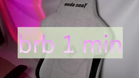 Snapshot of crystallkris chatting on January 11, 2025, 4:06 am Kristina online show from January 11, 2025, 4:06 am