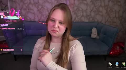 Snapshot of crystallpaws_ chatting on April 21, 2026, 6:09 am crystallpaws_ online show from April 21, 2026, 6:09 am