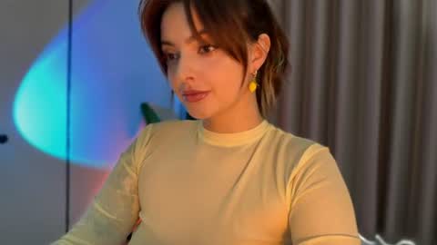 Snapshot of crystalnova_ chatting on July 9, 2026, 1:31 am Kristina online show from July 9, 2026, 1:31 am