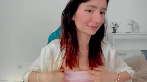 Maria online show from November 16, 2025, 3:01 am